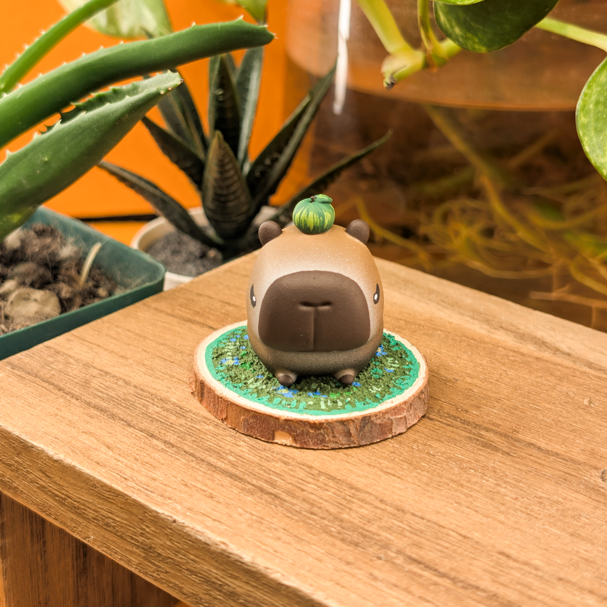 Capy Apple · Micro Diorama