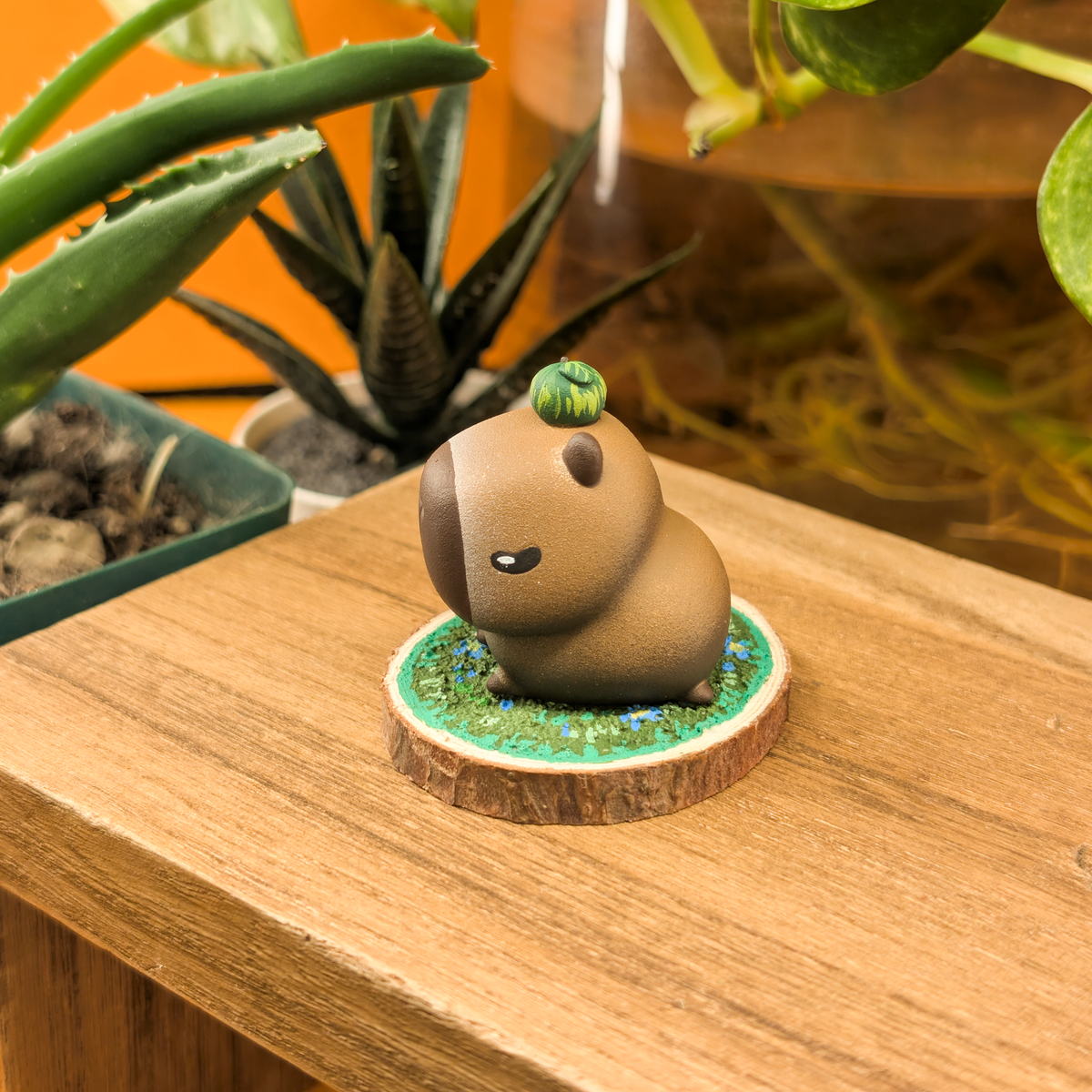 Capy Apple · Micro Diorama