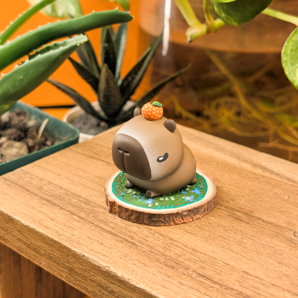 Capy Orange · Micro Diorama