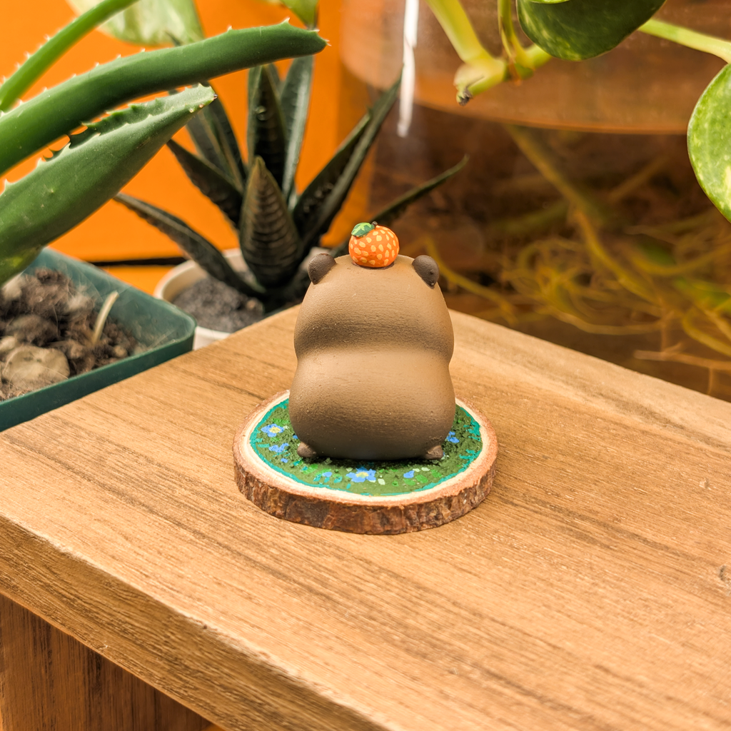 Capy Orange · Micro Diorama